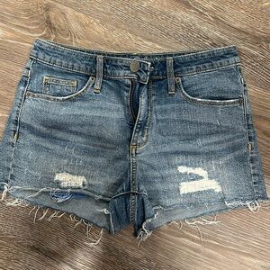 Universal thread high rise shortie size 6